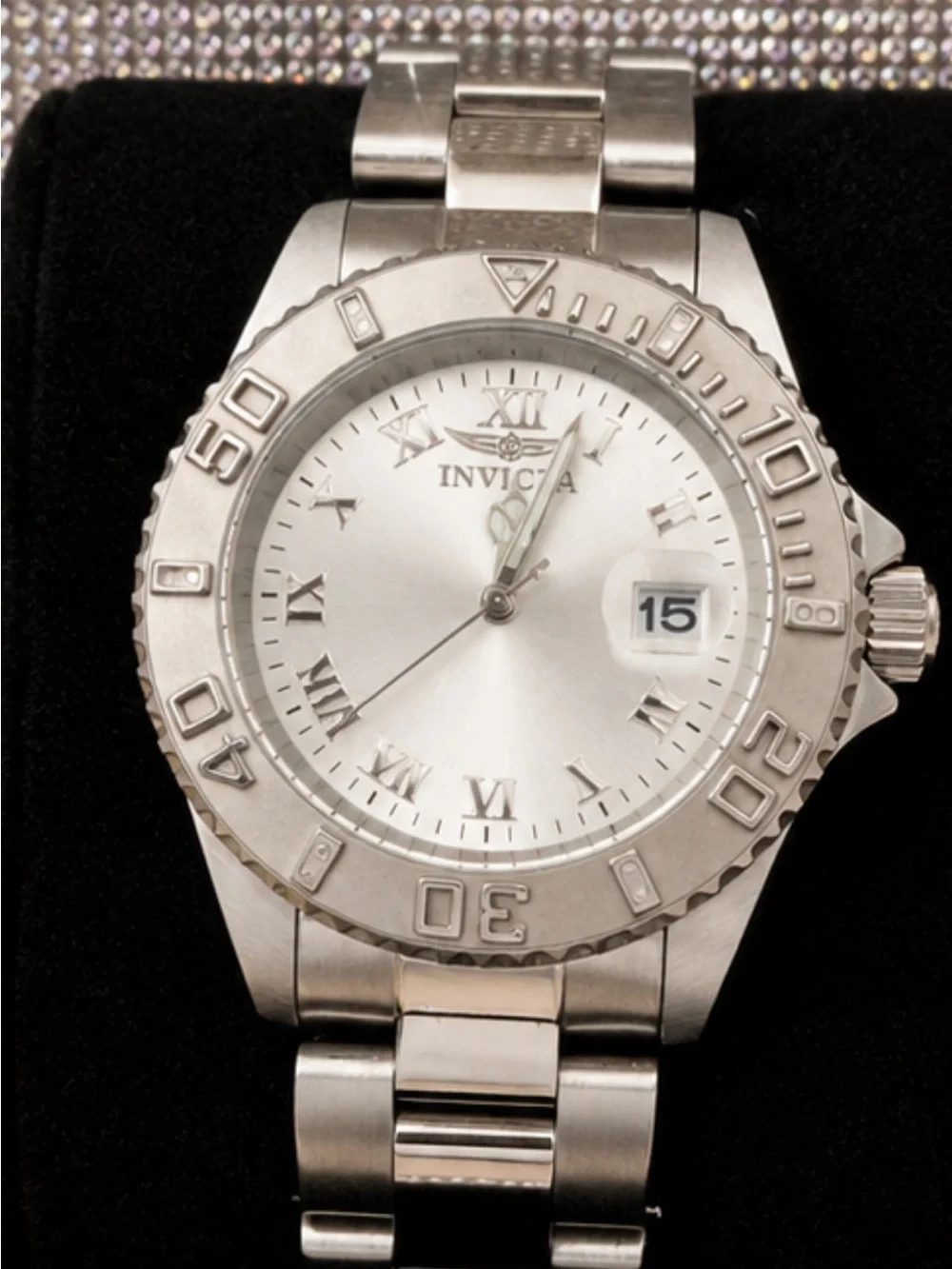 Invicta PRO DIVERw/ 15 genuine white diamonds 0.63ct weight 40 mm